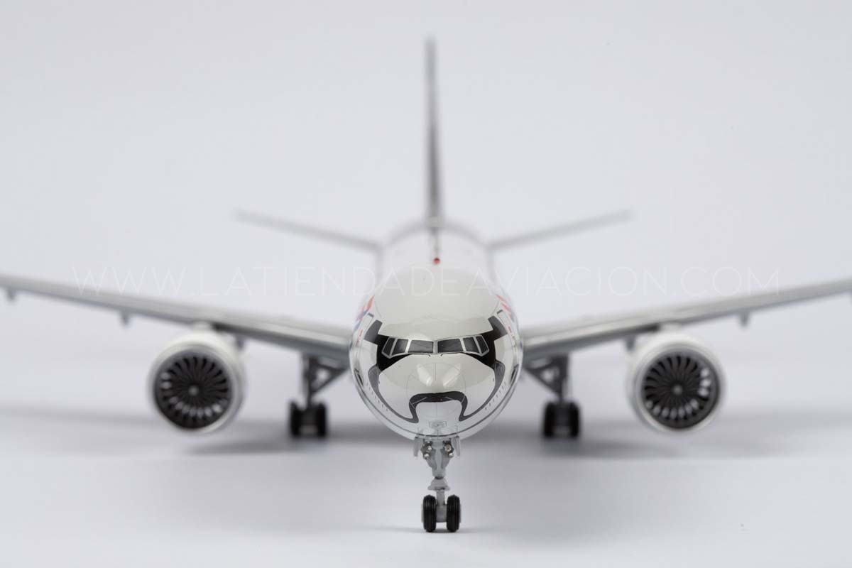 LATAM Boeing 777-300ER PT-MUA JC Wings EW277W003 Modelo a escala 1