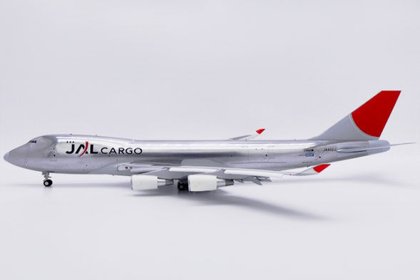 ゆん JAL Cargo Boeing 747-400F flaps extendidos JA402J JC Wings